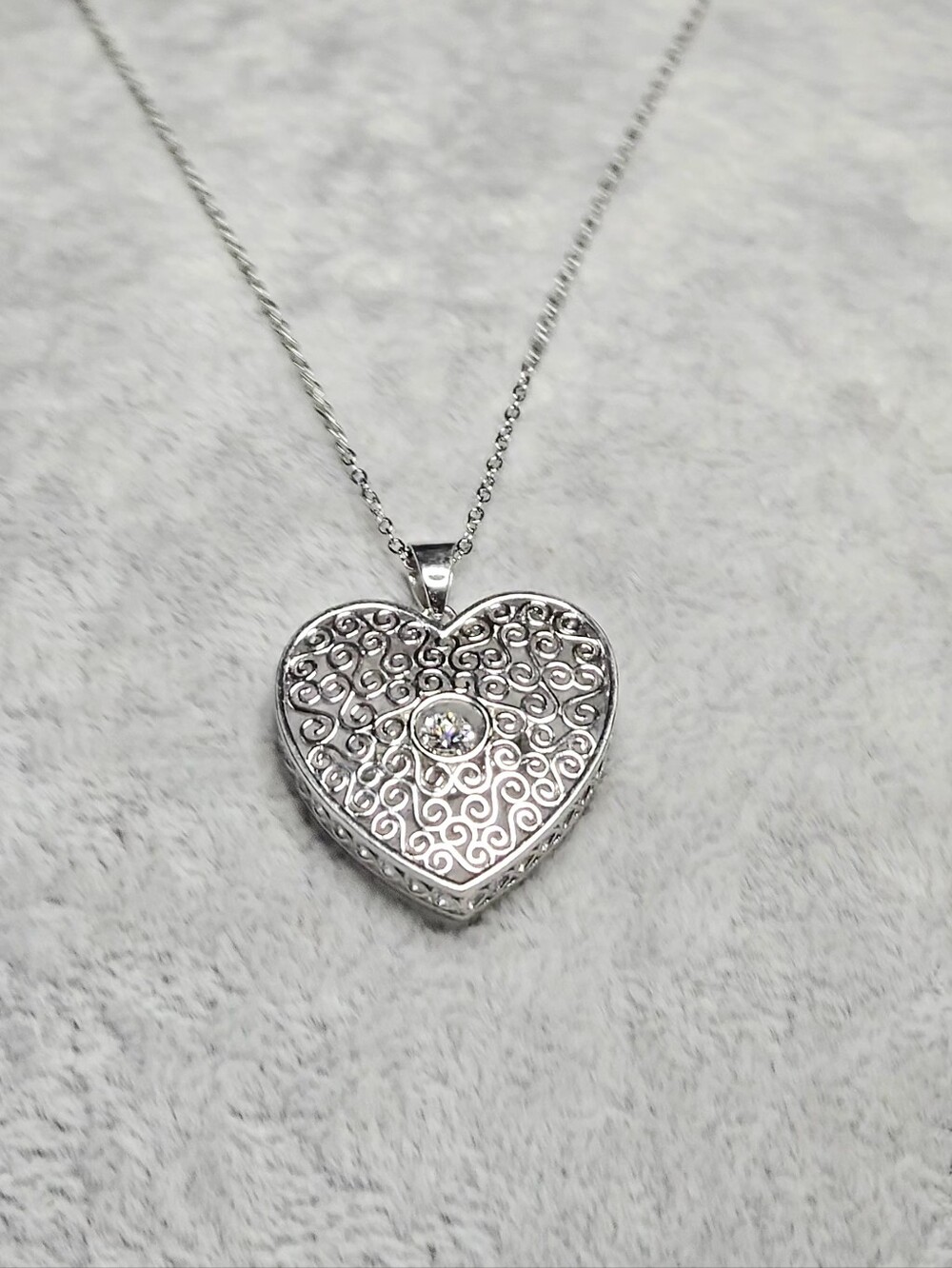 925 Sterling Silver Ornate Filigree Puffy Heart Necklace Dancing Crystal NWOT